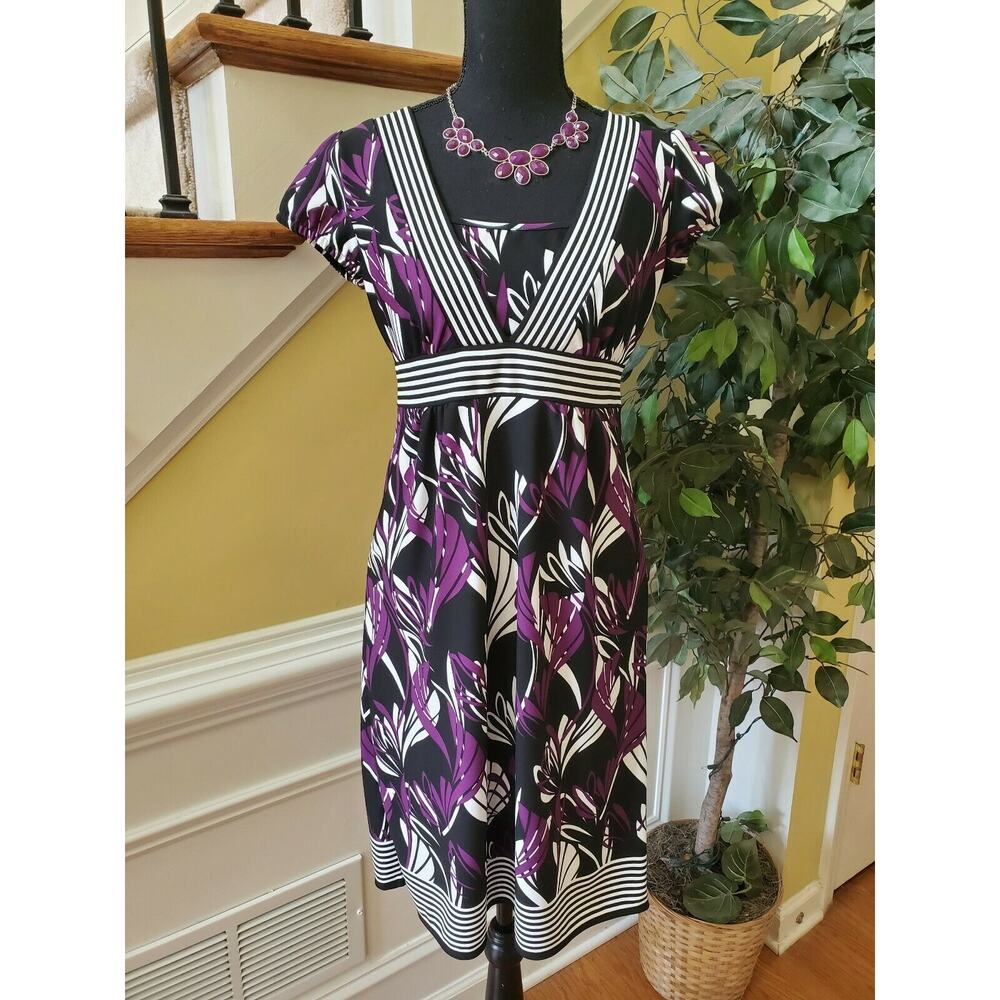 Ann Taylor Loft Size 4p‎ Cap Sleeve Dress